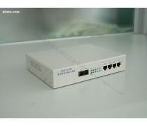 光纖收發(fā)器 現(xiàn)代網(wǎng)絡(luò)通信的“無(wú)聲橋梁”